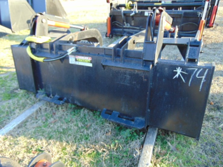 74"-heavy-duty-dual-clamp-bucket-grapple-image-2