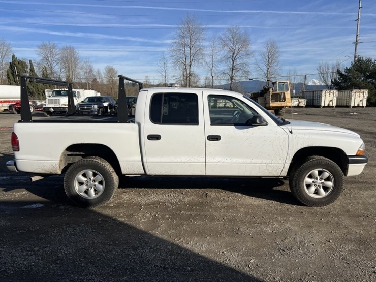 2004-dodge-dakota-sport-image-3