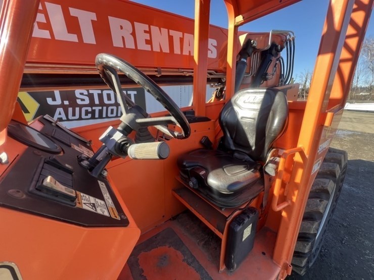 2017-jlg-6036-image-21