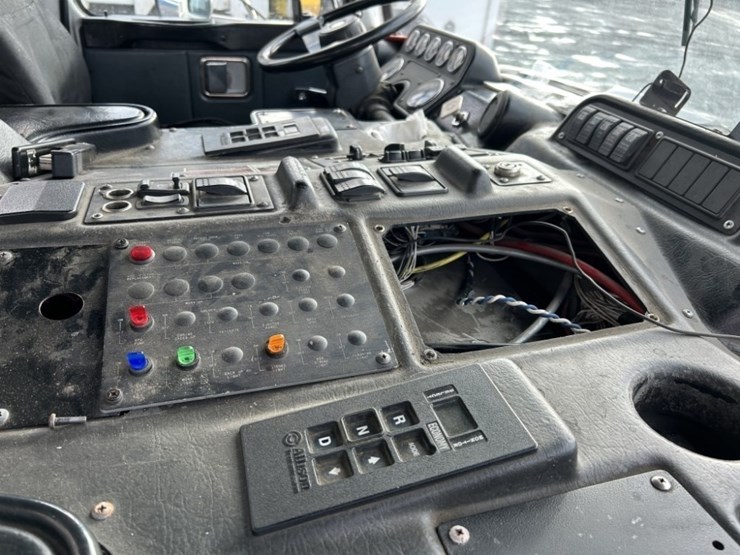 2010-autocar-xpeditor-image-28