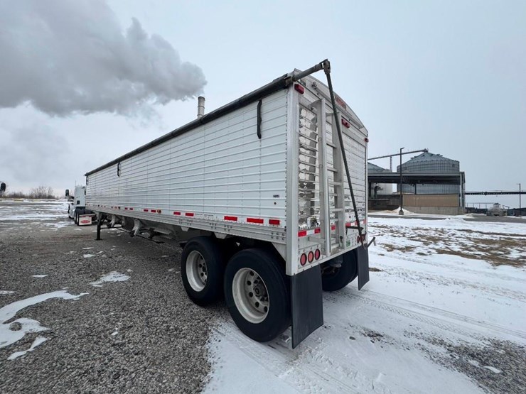 2017-timpte-hopper-bottom-image-4