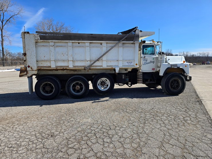 1998-mack-dm600-image-17