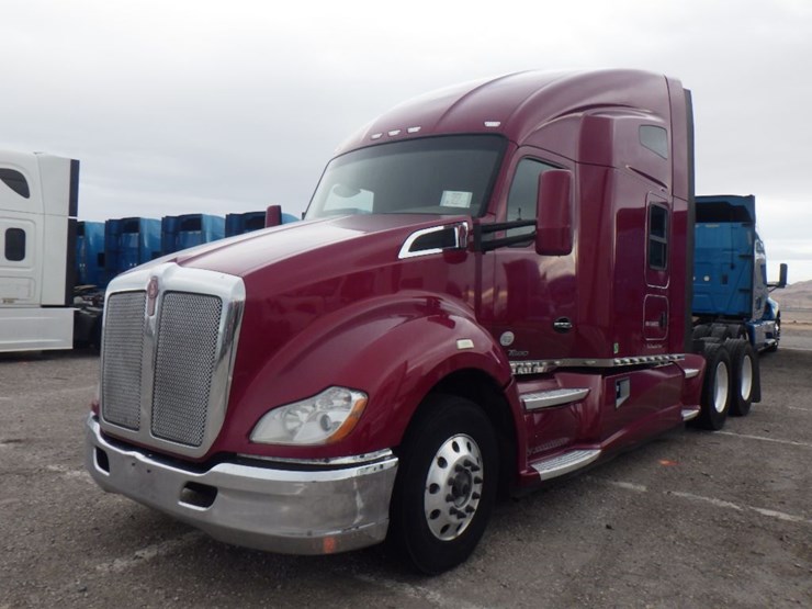 2015-kenworth-t680-image-1