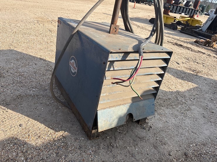#3549-•-miller-srh-222-welding-machine-image-3