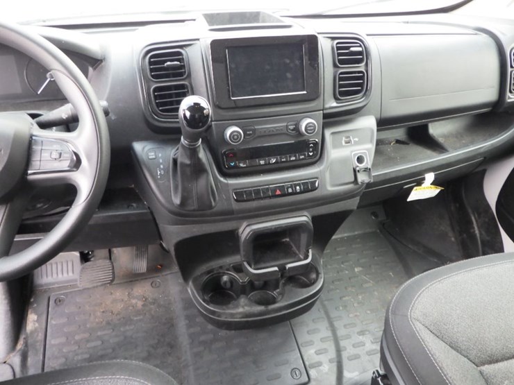 2023-dodge-2500-image-16