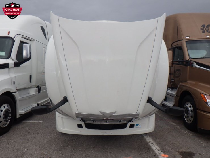 2022-peterbilt-579-image-23