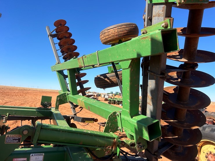 john-deere-637-image-10