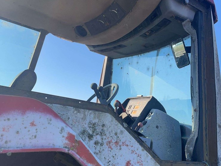 case-7120-tractor-image-9