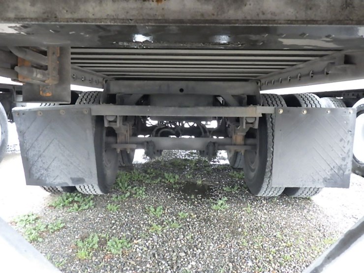 2016-hyundai-reefer-image-16