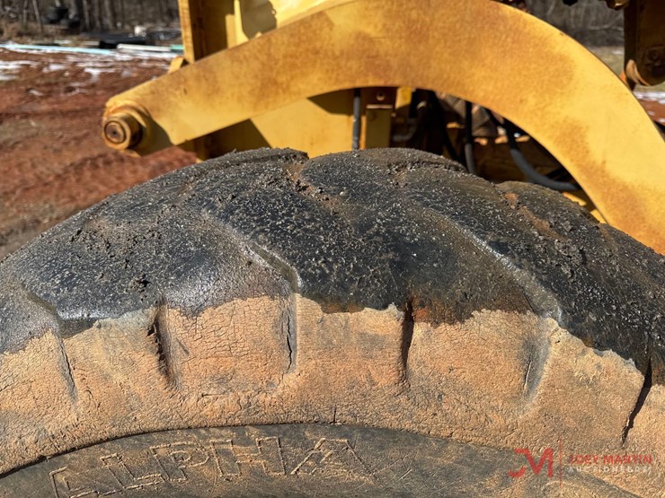 caterpillar-130g-image-5