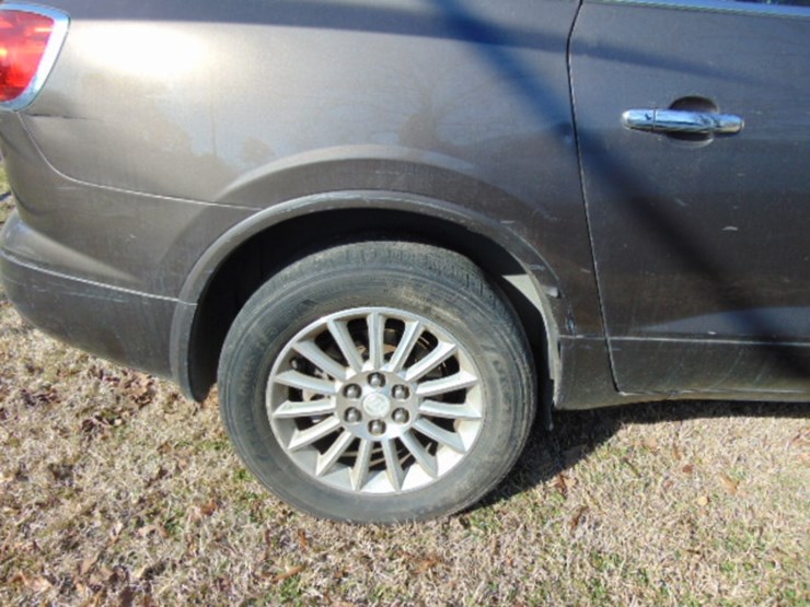 2008-buick-enclave-cxl-image-3