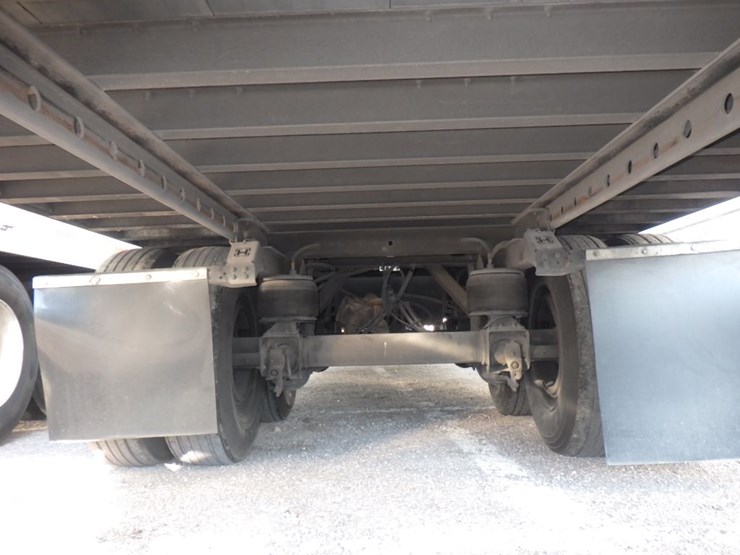 2022-utility-4000d-x-image-11