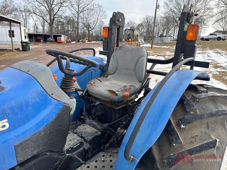 new-holland-workmaster-65-image-14