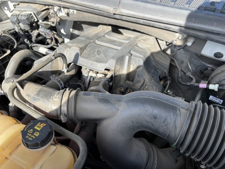 2017-ford-f150-xlt-image-12