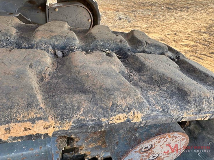 2019-takeuchi-tb230-image-14