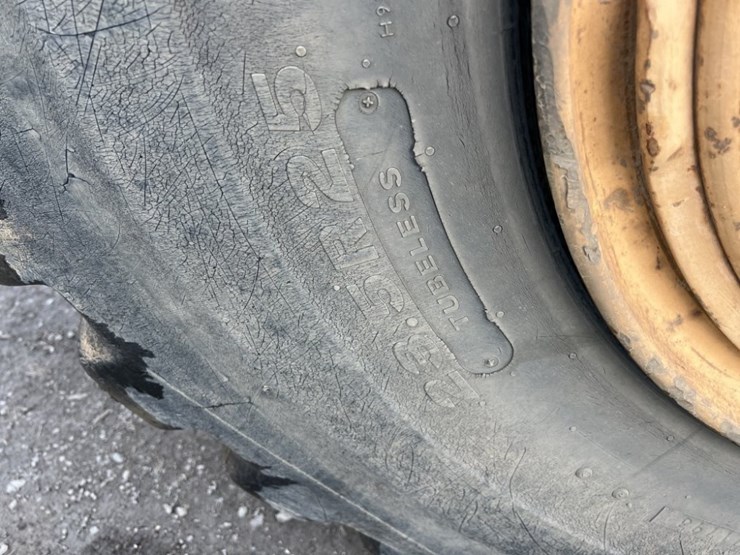 1989-deere-762b-image-12