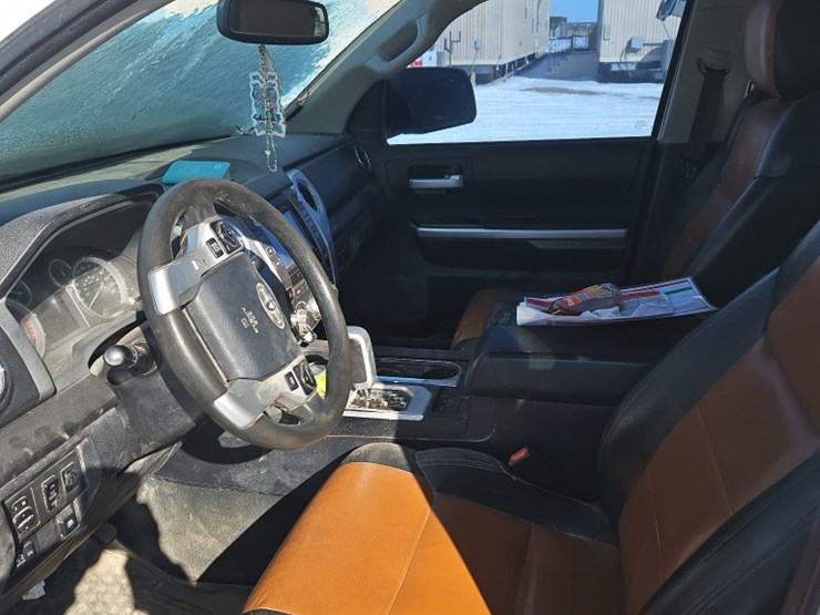 2017-toyota-tundra-image-5