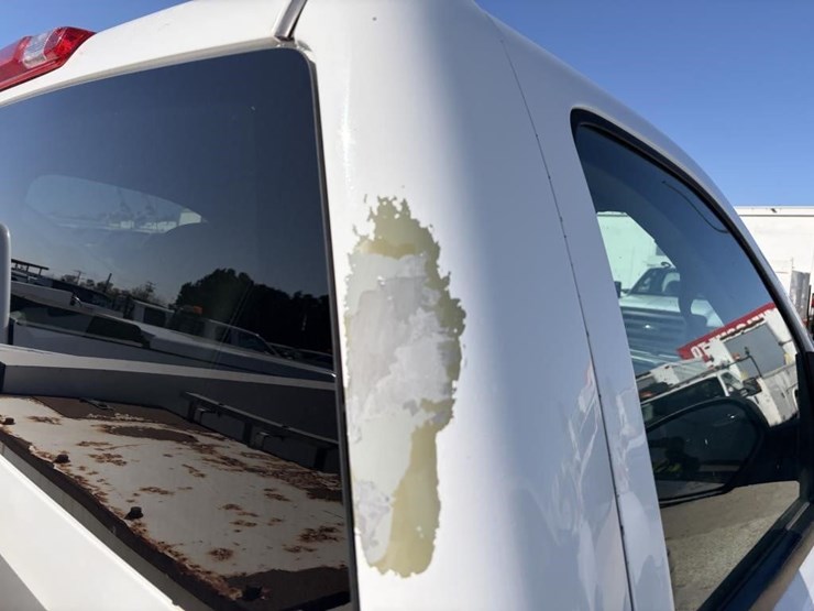 2011-chevrolet-2500-image-40