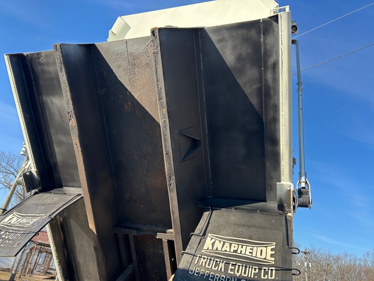 2013-international-durastar-4400-image-54