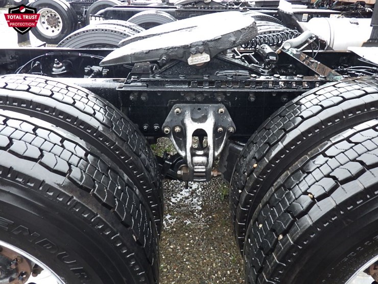 2022-kenworth-t680-image-9