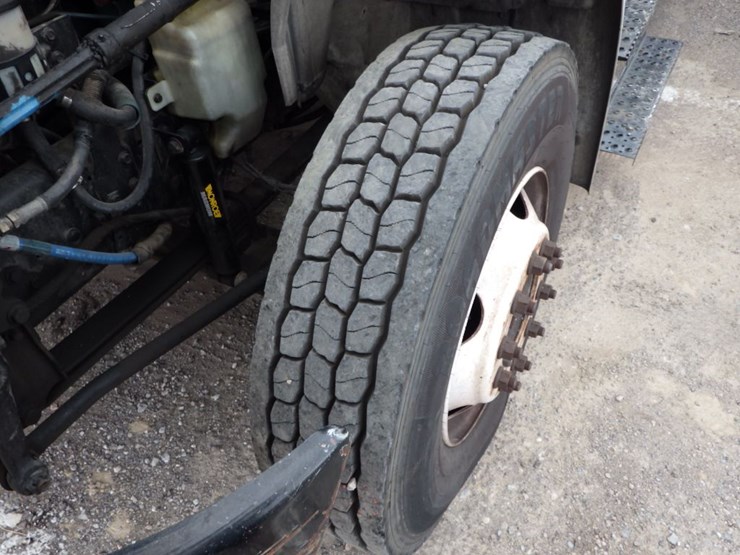 2003-international-durastar-4300-image-25