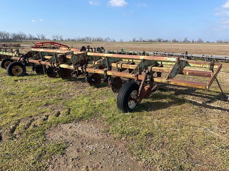 bingham-brothers-6-bottom-paratill-with-coulters-image-1