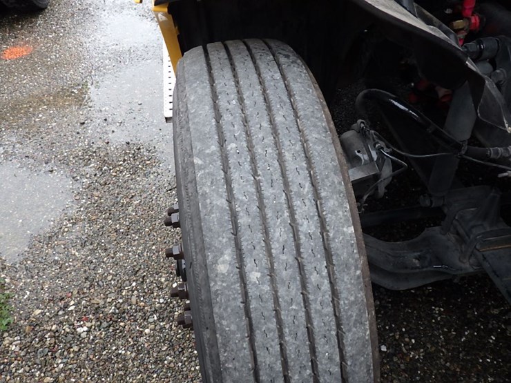 2022-freightliner-cascadia-126-image-20