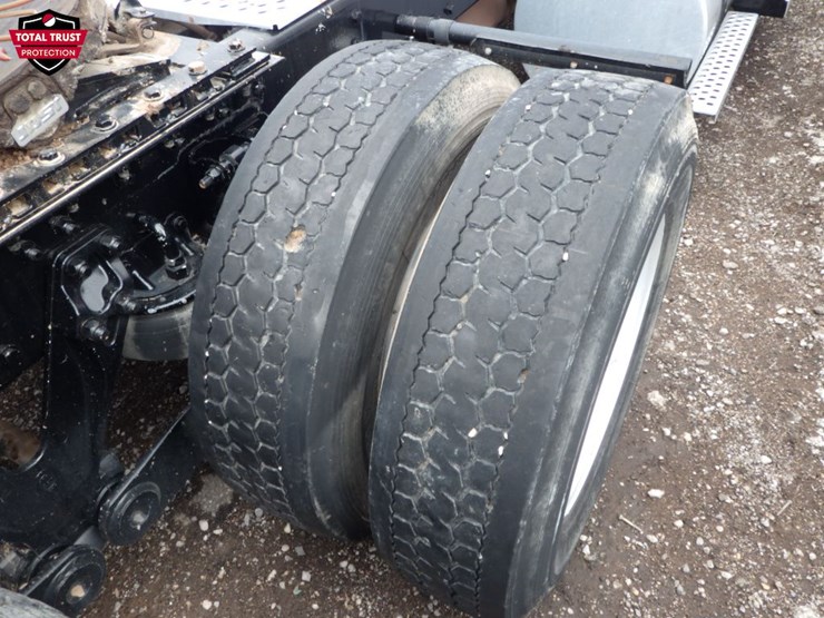 2019-kenworth-t880-image-5