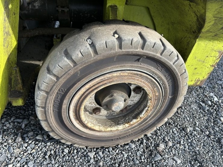 clark-gpx55-forklift-image-11