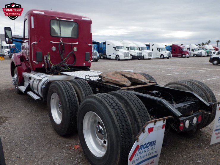 2019-kenworth-t880-image-11