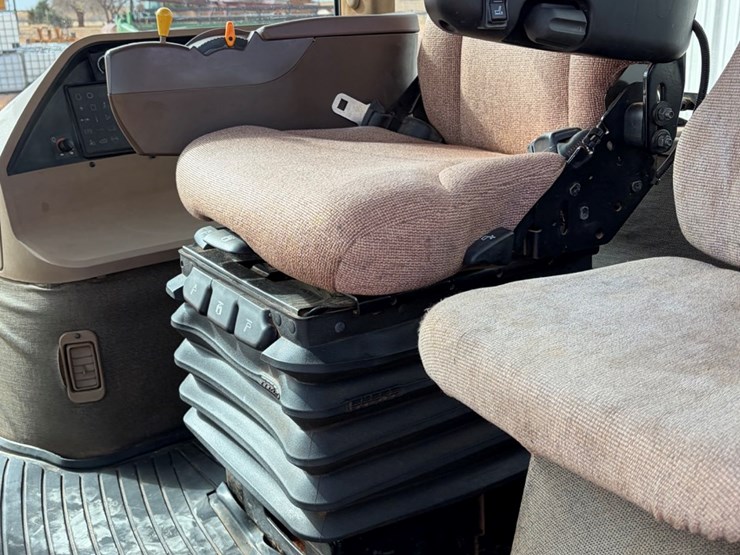 john-deere-8320-image-10