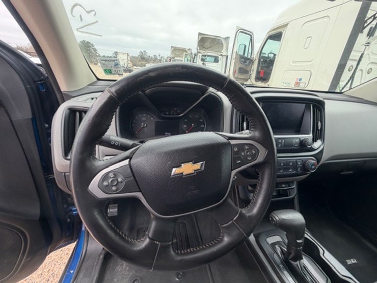 2019-chevrolet-colorado-image-44