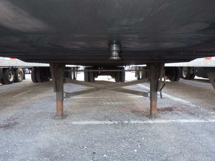 2022-utility-4000d-x-image-4