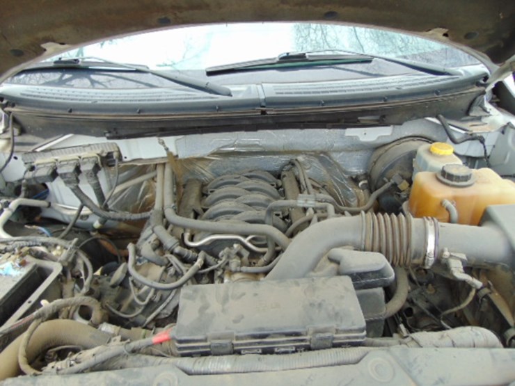 2014-ford-f150-xl-image-8