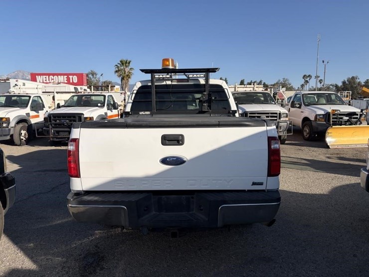 2011-ford-f350-sd-xlt-image-6