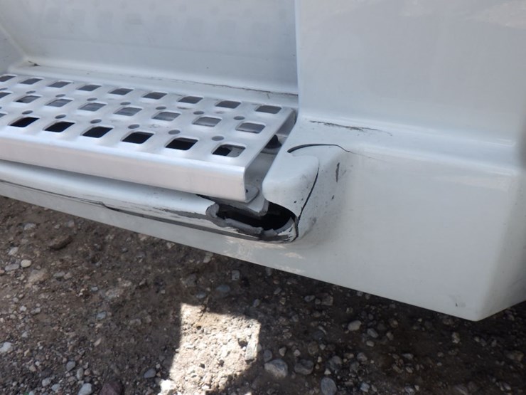 2023-volvo-vnl-760-image-7