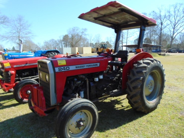 massey-ferguson-240-image-1
