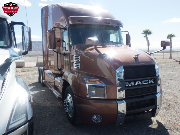 2023-mack-anthem-image-3