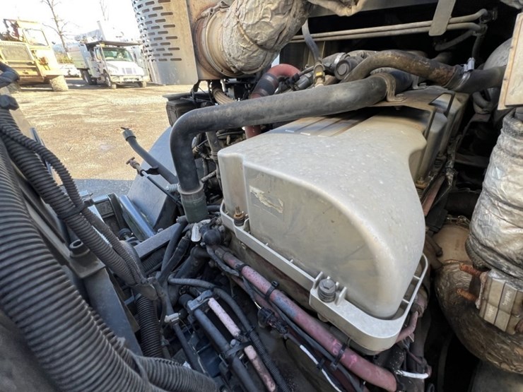 2013-mack-leu612-image-15