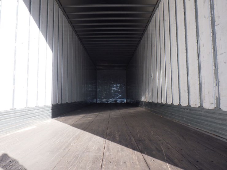 2022-utility-4000d-x-image-11