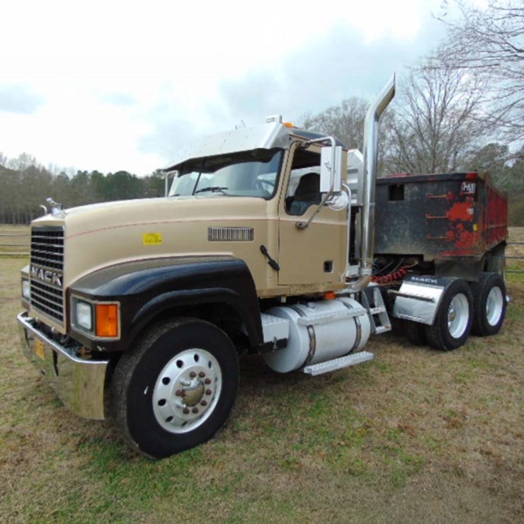 2006 MACK CHN613