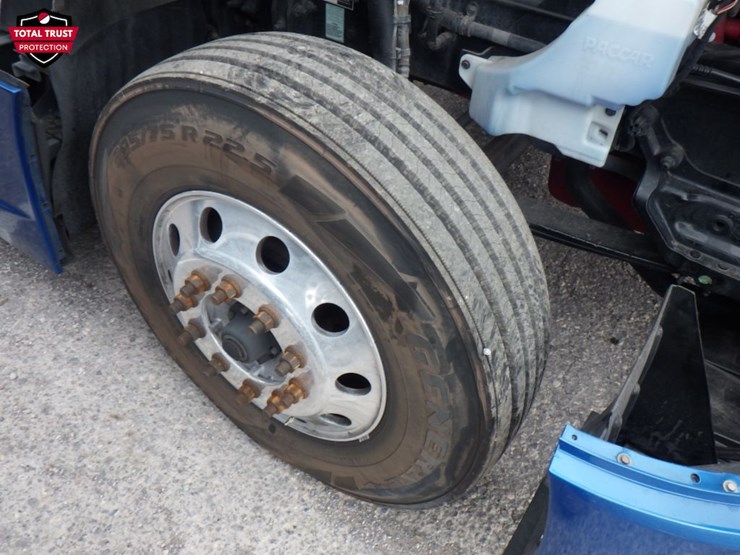 2022-kenworth-t680-image-25