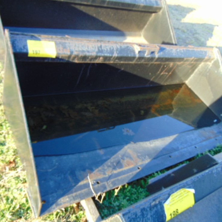 72" LOW PROFILE SKID STEER BUCKET