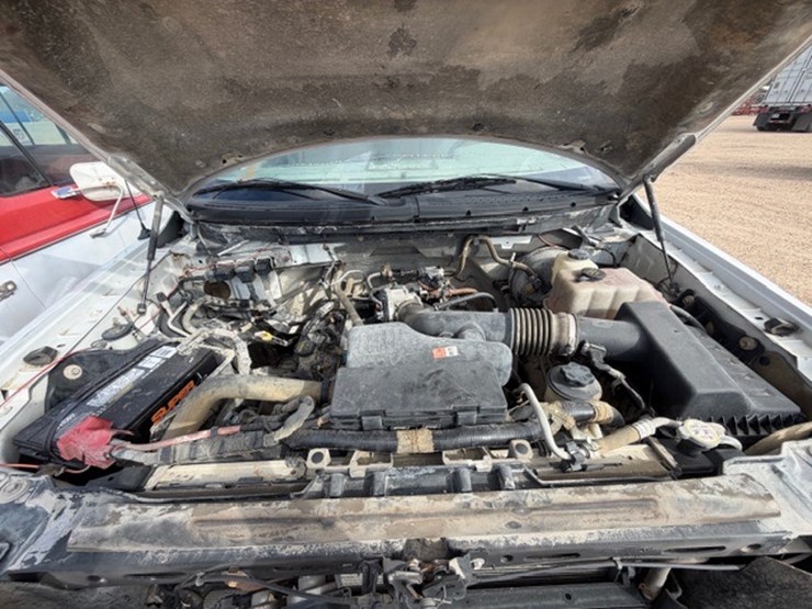 2011-ford-f150-image-39