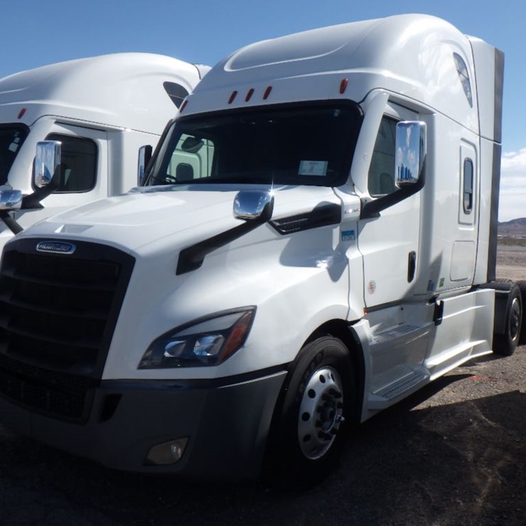 2024 FREIGHTLINER CASCADIA 126