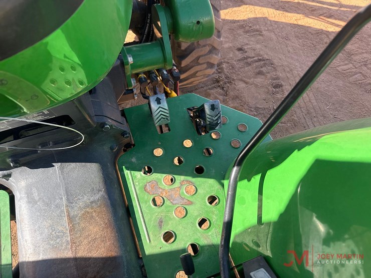 john-deere-4105-image-19