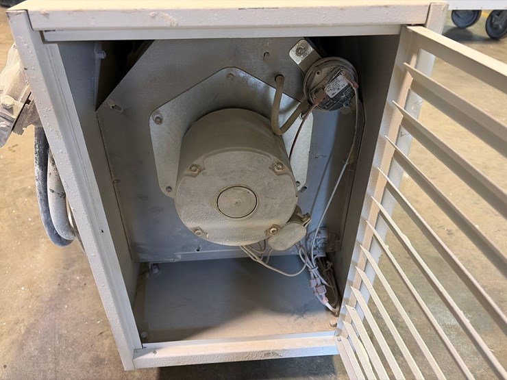 l.b.-white-premier-80df-heater-image-5