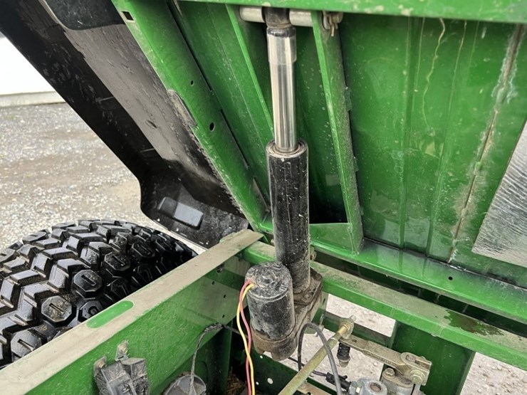 john-deere-gator-ts-image-12