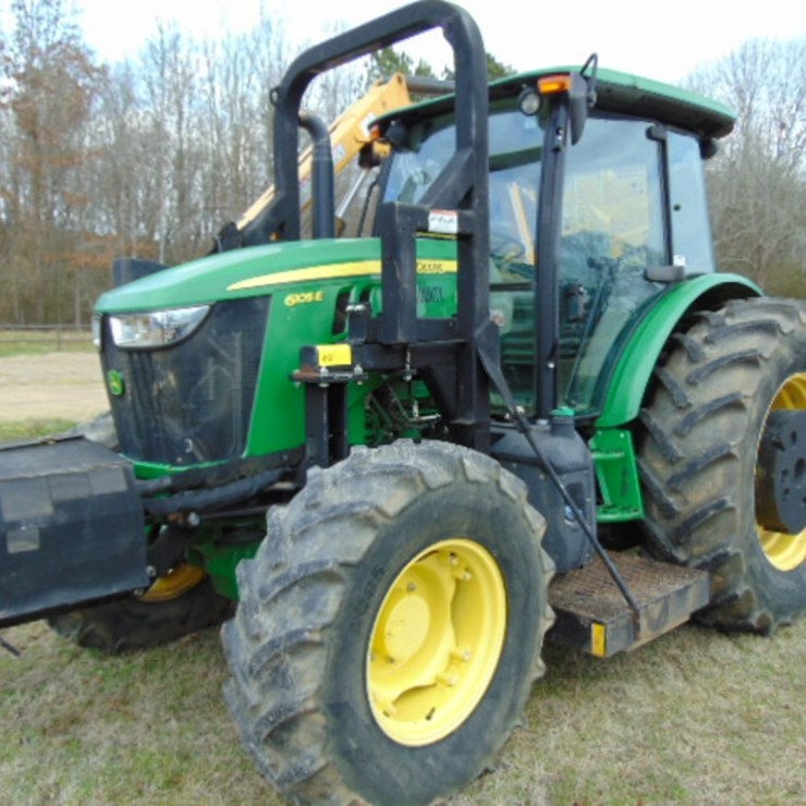 JOHN DEERE 6105E