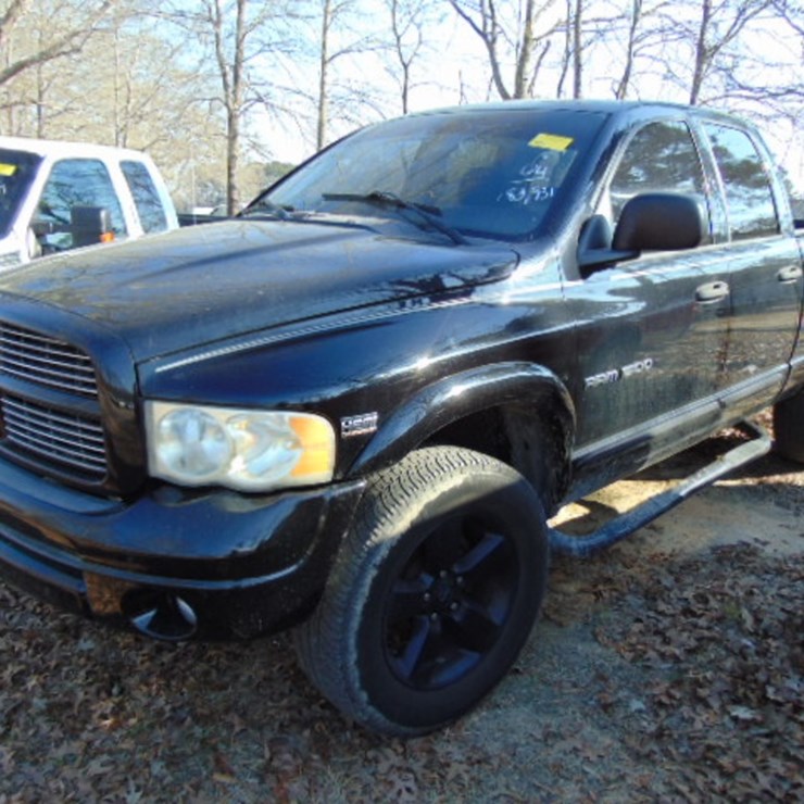 2004 DODGE RAM 1500